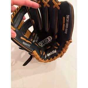 Franklin Sports Youth Baseball Glove Black Tan‎ 9.5 Inch STP Ready to Play
